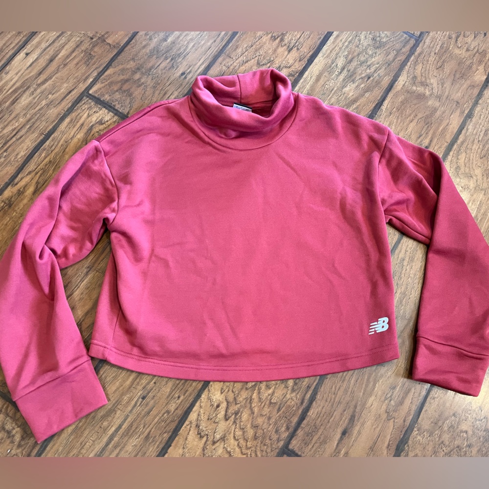 New Balance fleece sweatshirt womens medium pink cropped cowl neck soft pullover